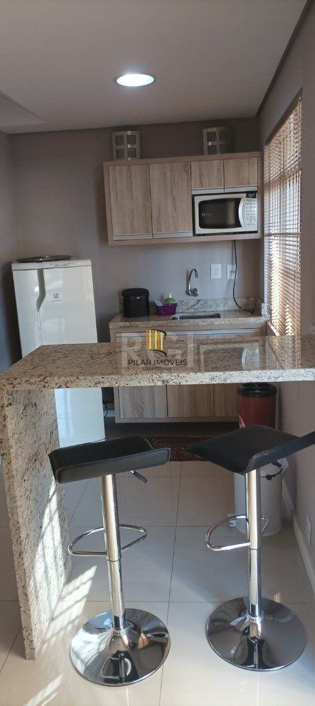 sala - 30,23 m² - Menino Deus
