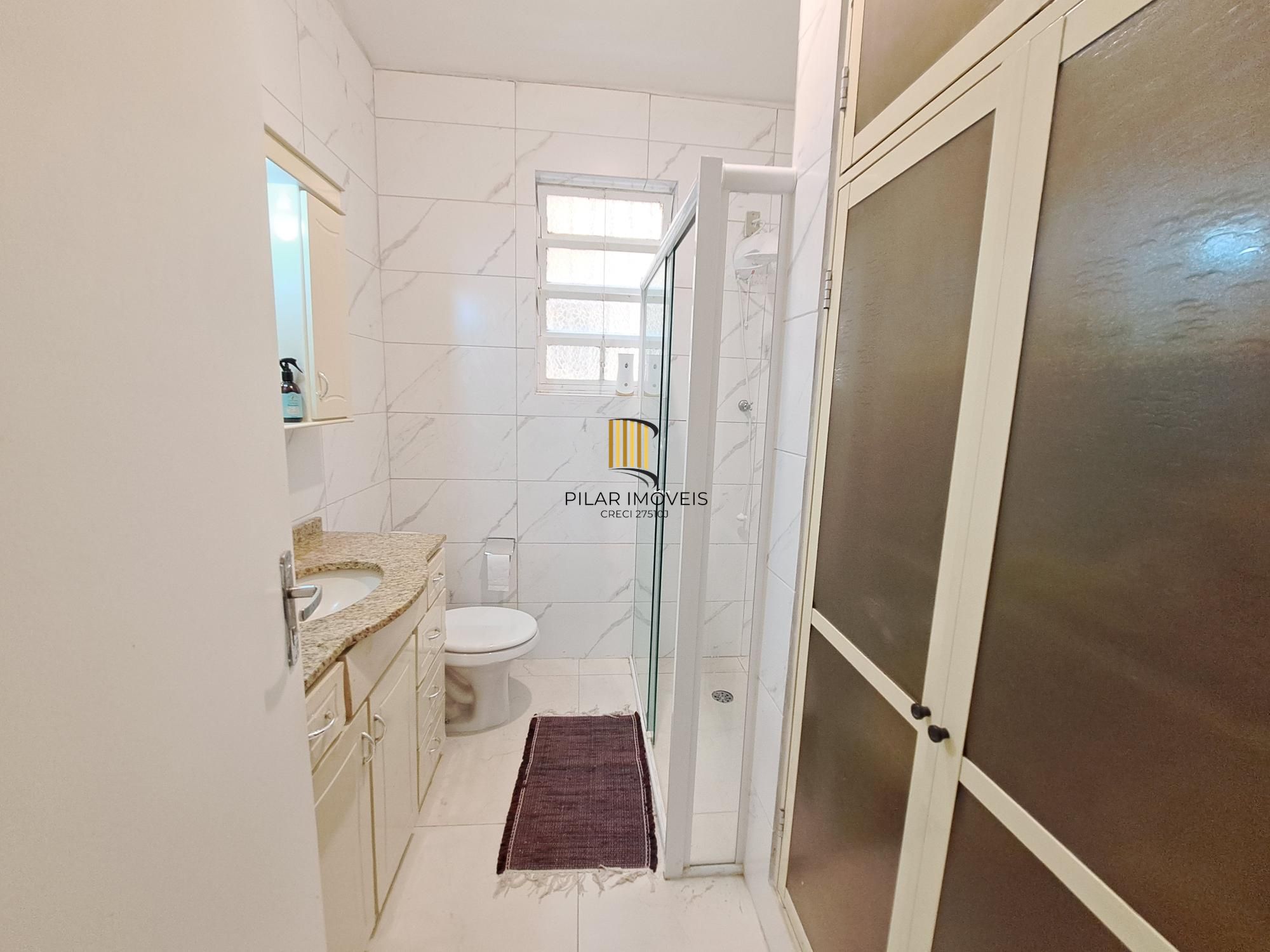 Apartamento térreo na Rua Santana