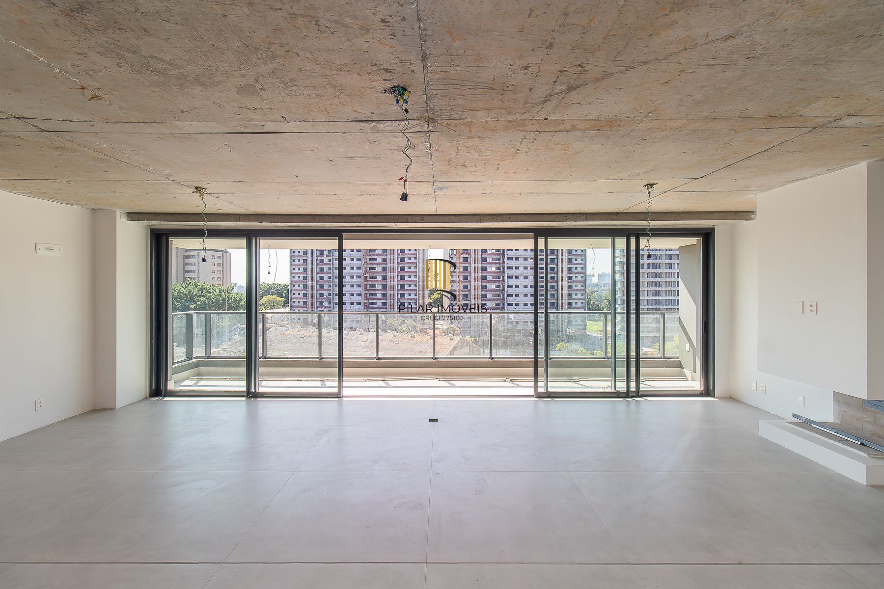 Apartamento 3 suítes 3 vagas Boa Vista