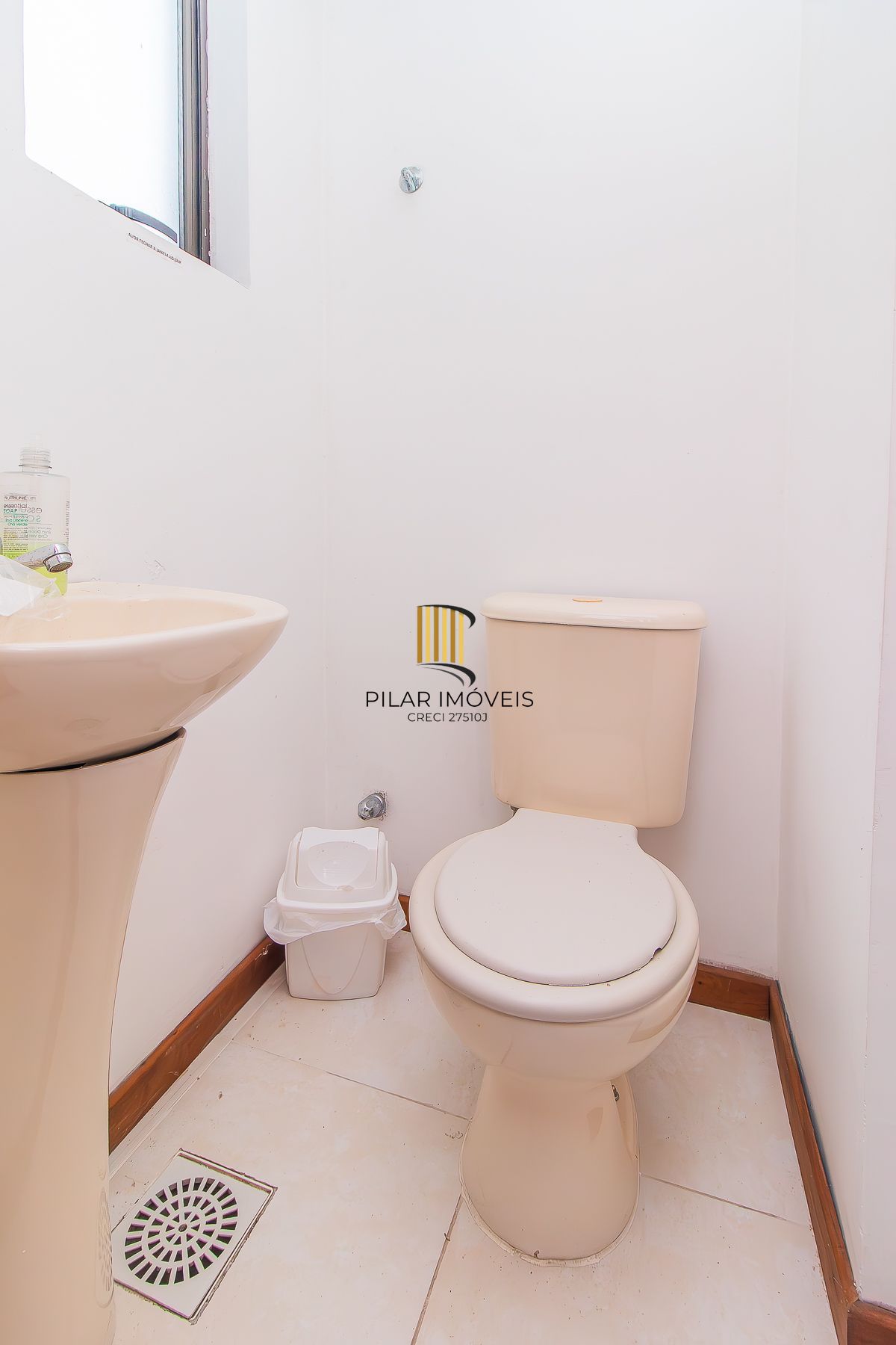 Prédio Comercial 464 m² no Menino Deus