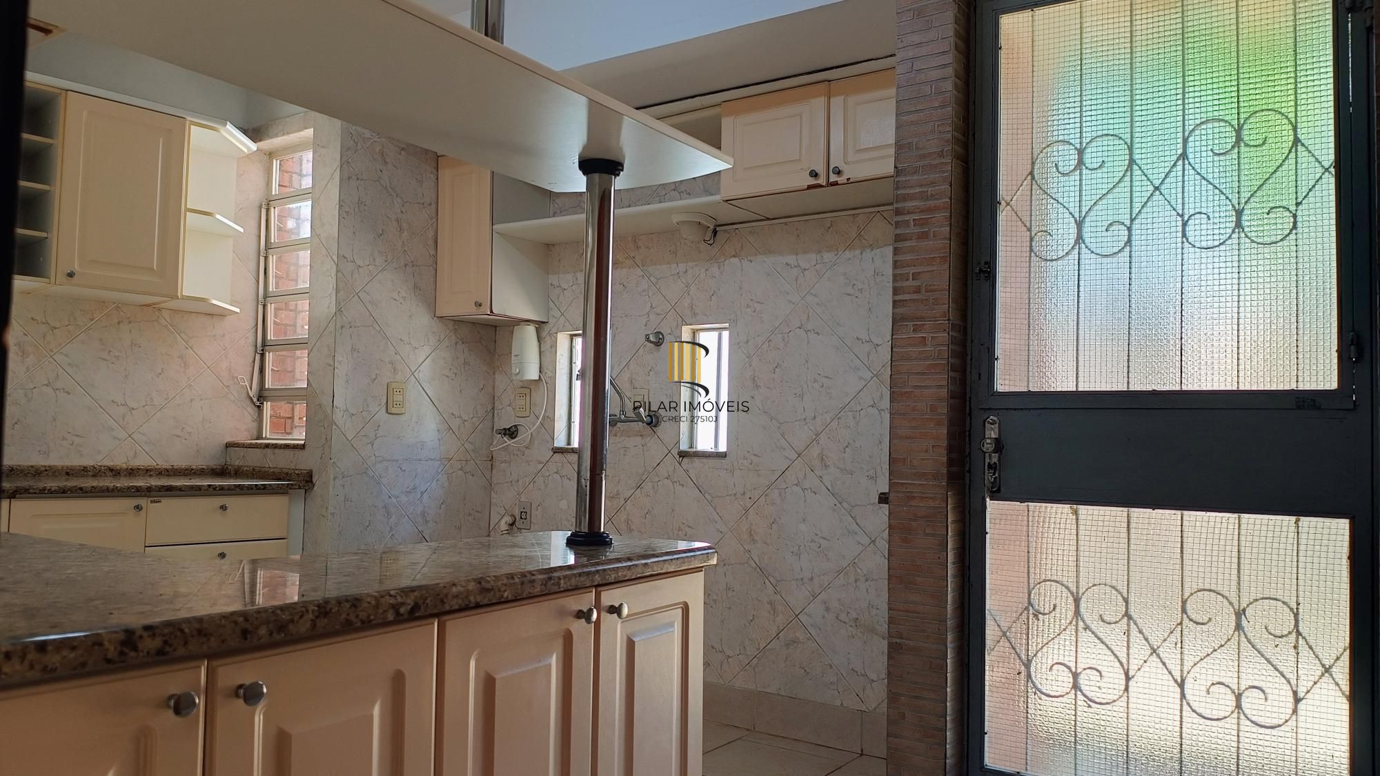 Casa 3 dormitórios 2 vagas