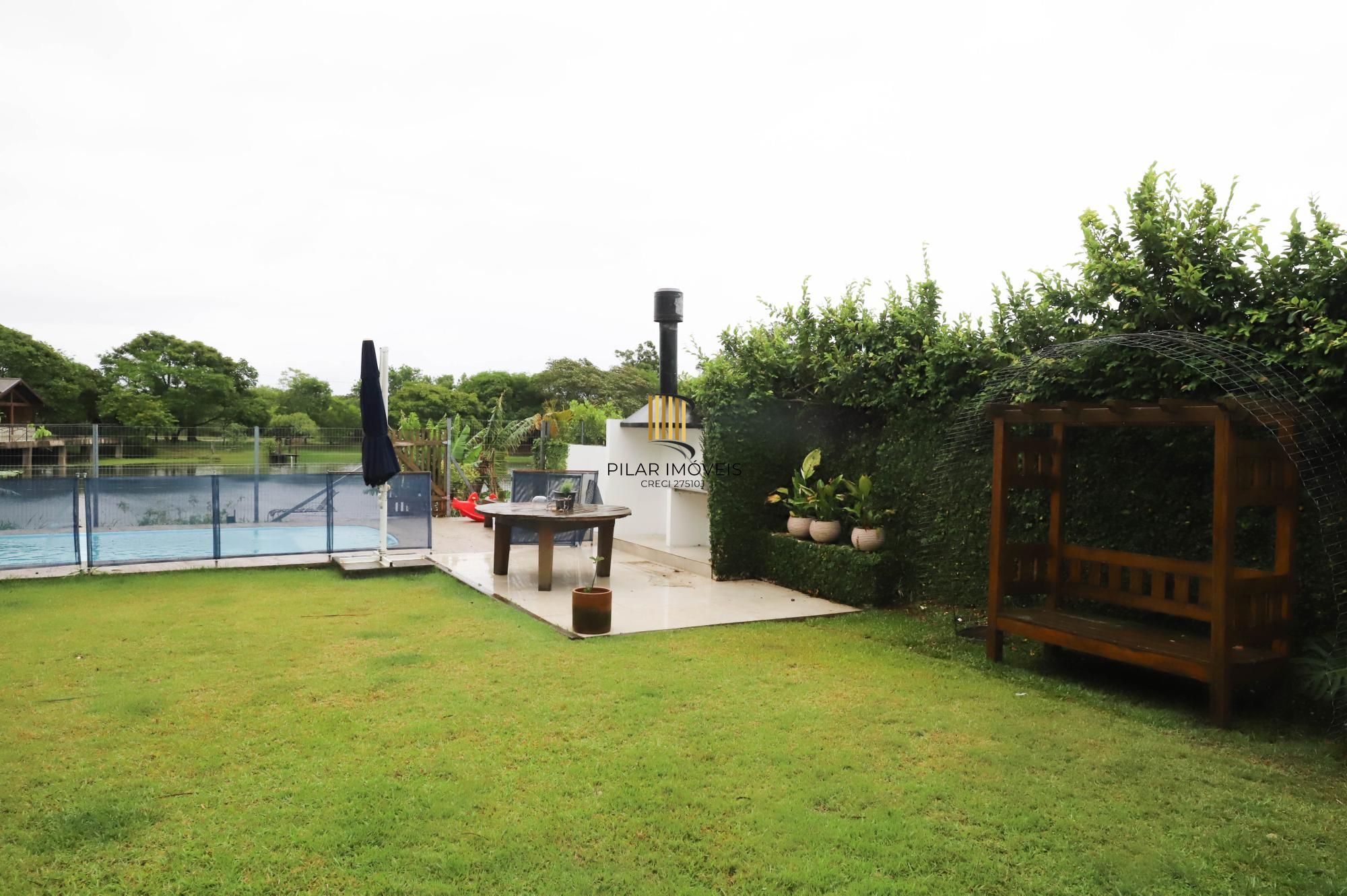 Terraville com 5 suítes