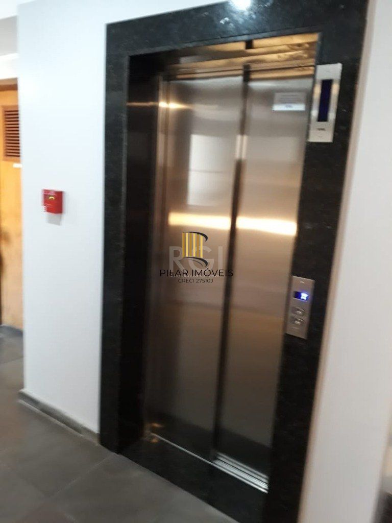 SALA - 36,54 m² - MENINO DEUS