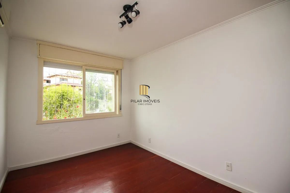 Apartamento dois dormitórios com garagem escriturada