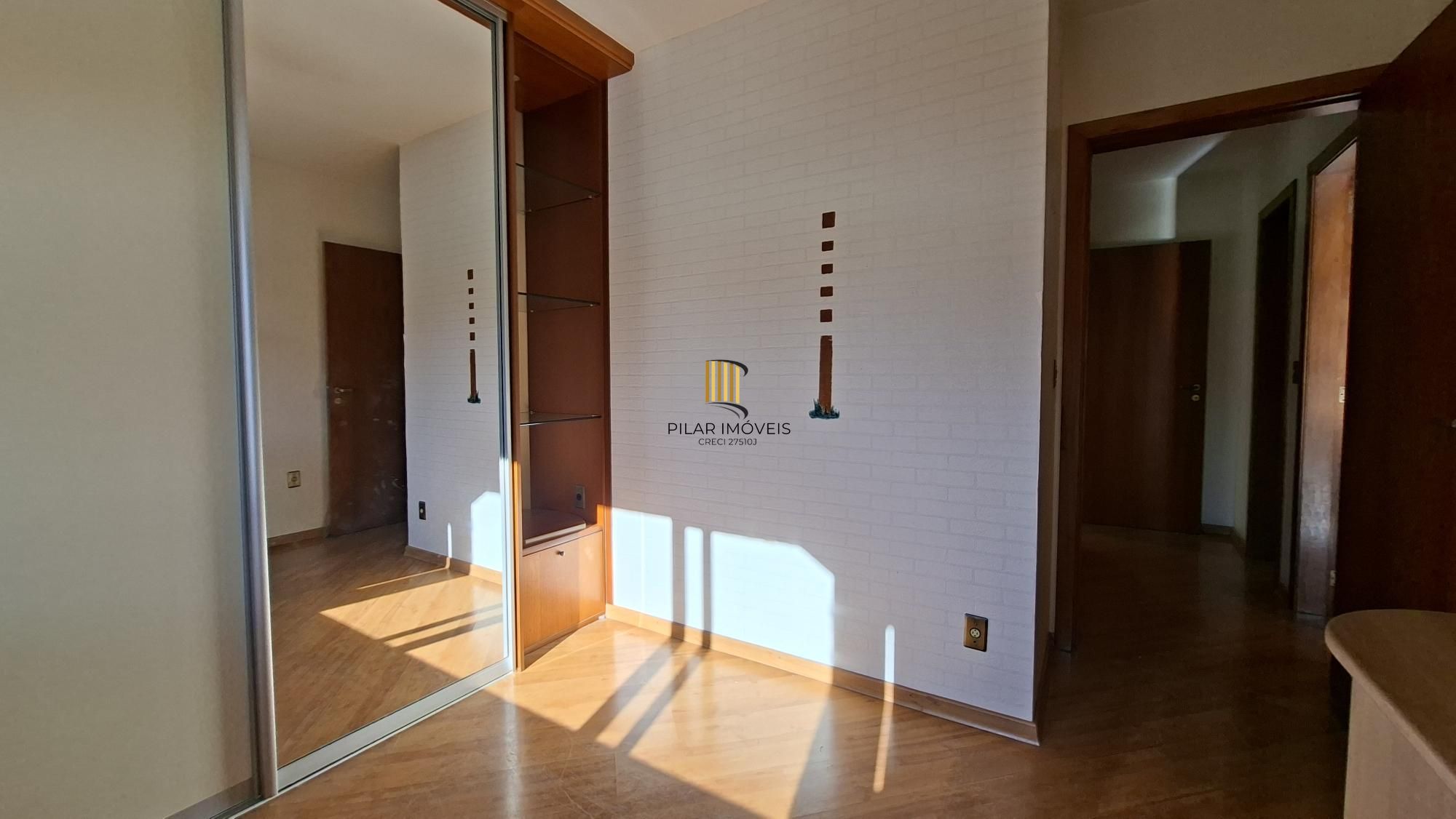 Apartamento 108,72 m² privativos,2 dormitórios, 1 suite, sacada,  garden e churrasqueira, 1 vaga coberta.