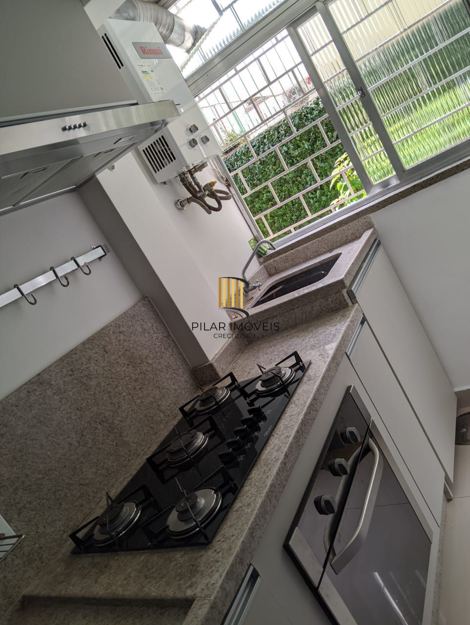 APARTAMENTO - 2 dormitórios - 58,00 m² - AZENHA
