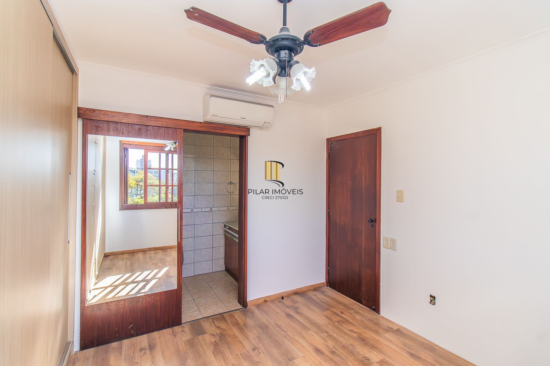 COBERTURA DUPLEX COM 3 DORMITÓRIOS E PISCINA