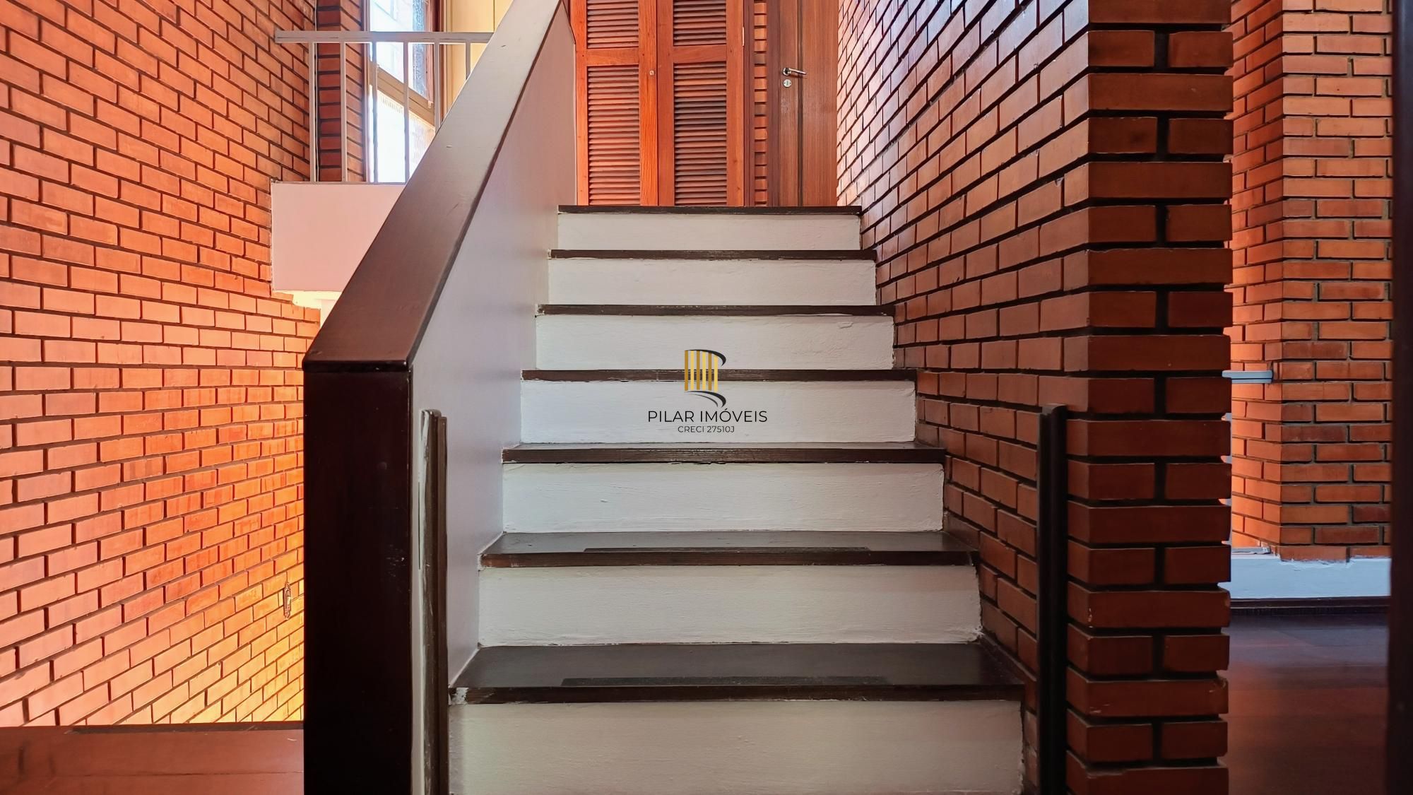 Casa 3 dormitórios 2 vagas