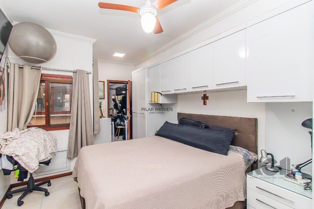 Casa para Venda - 110m², 2 dormitórios, sendo 1 suites, 2 vagas - Menino Deus