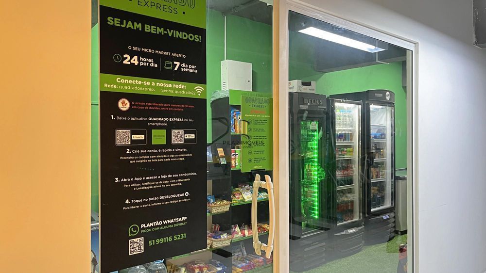 Lindo imóvel 2 dormitórios, 1 suíte, 64 m2, vaga de garagem no bairro Praia de Belas