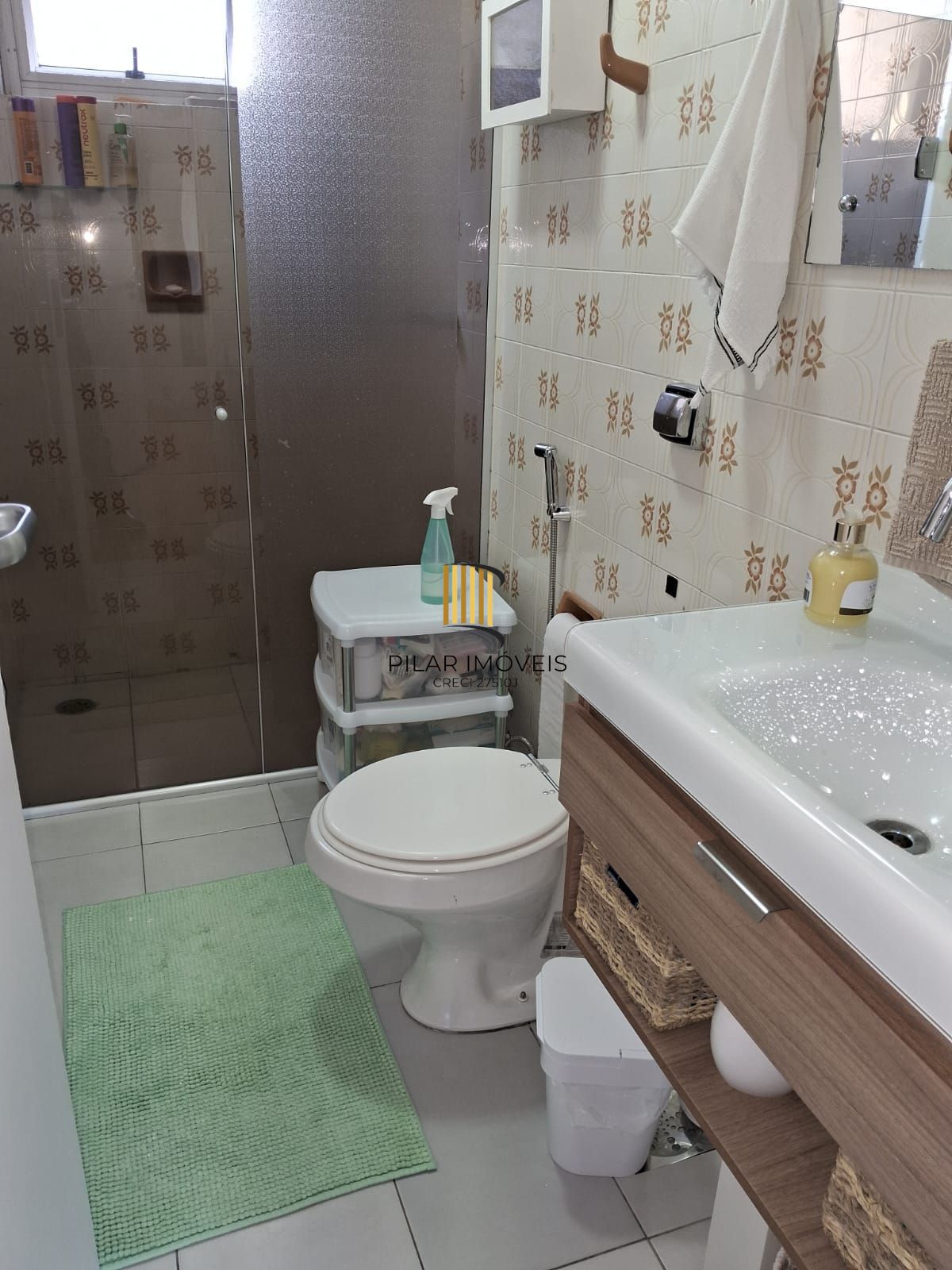 Apartamento de 58 m² com 2 quartos localizado no Bairro Menino Deus.