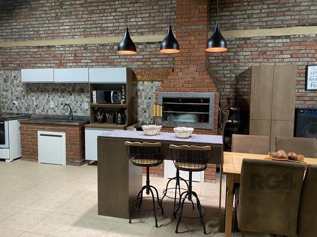 CASA EM CONDOMÍNIO - 3 dorms. - 3 vagas - 150 m² - VIAMÃO