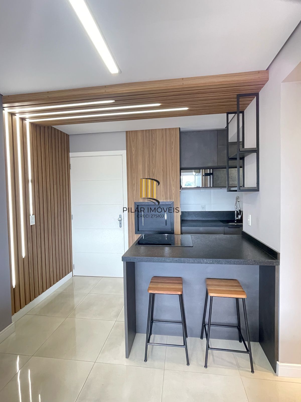 Apartamento de 1 Dormitório 43,21 m², garagem, 100% mobiliado