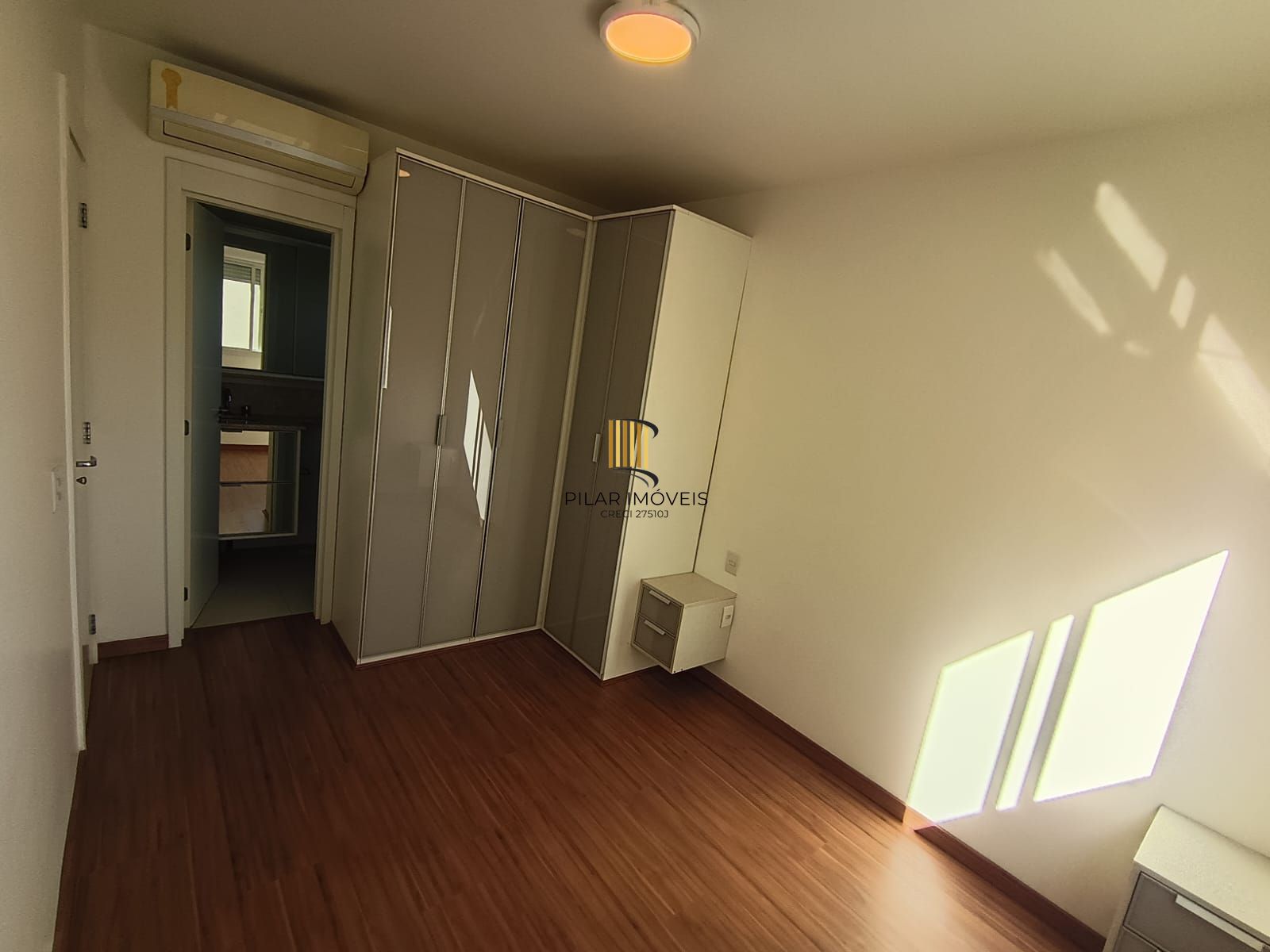 Apartamento 2 dormitórios 1 suíte e 1 vaga