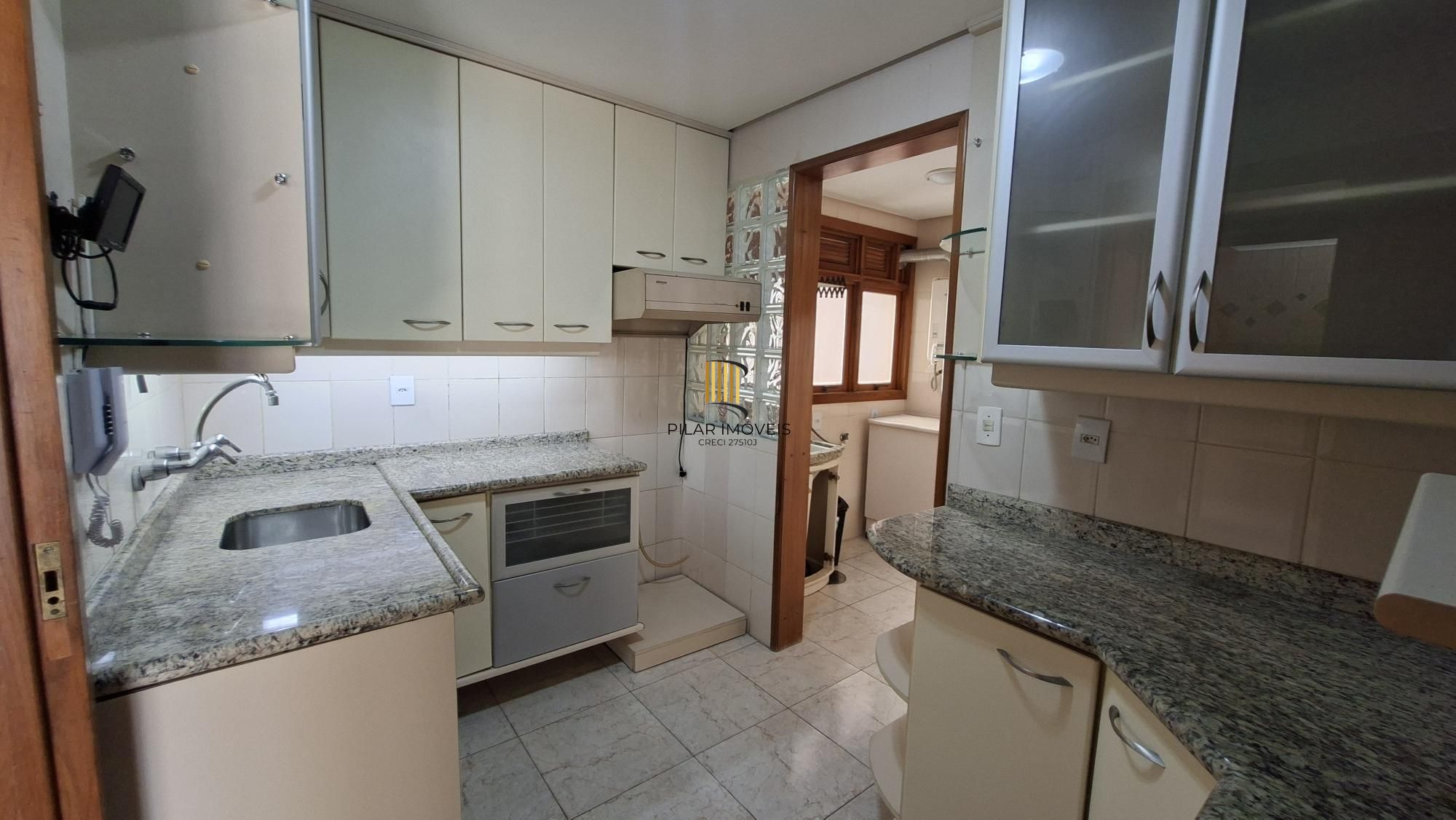 Apartamento 108,72 m² privativos,2 dormitórios, 1 suite, sacada,  garden e churrasqueira, 1 vaga coberta.