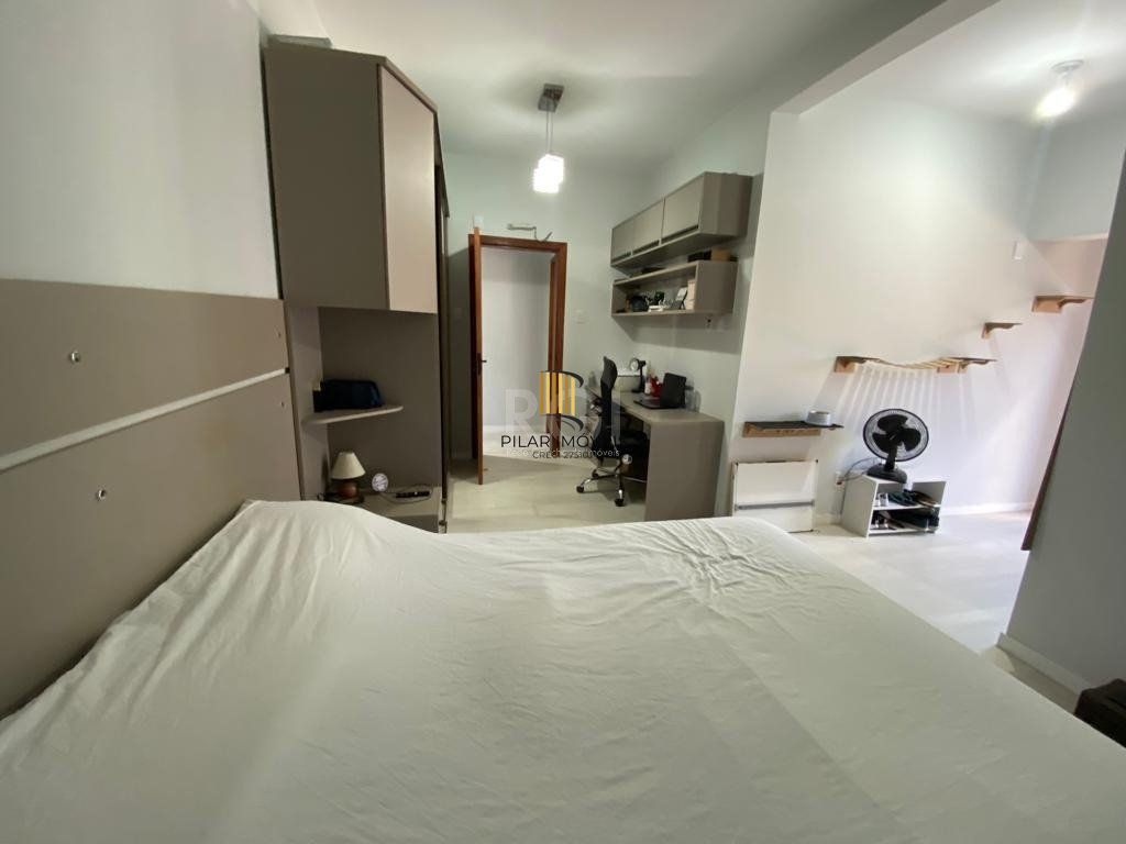 casa - 4 dormitórios - 3 vagas - 170 m² - Menino Deus