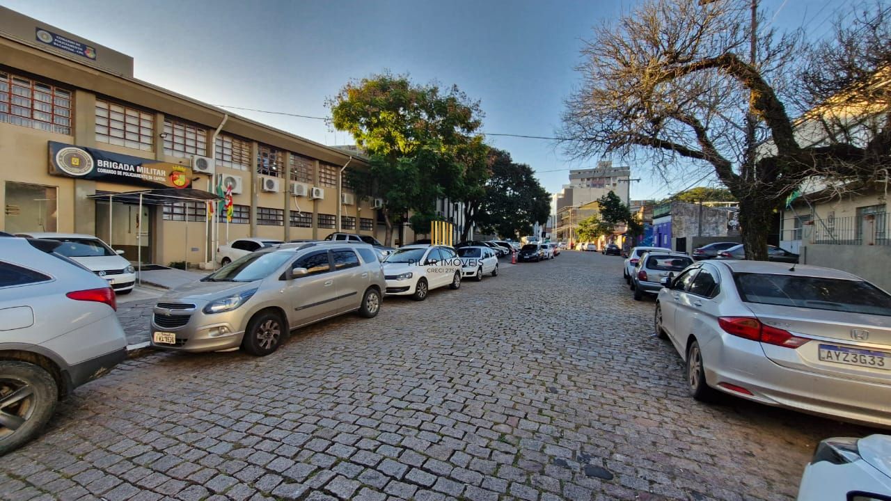 Apartamento JK na Cidade Baixa com 27,07 de área privada