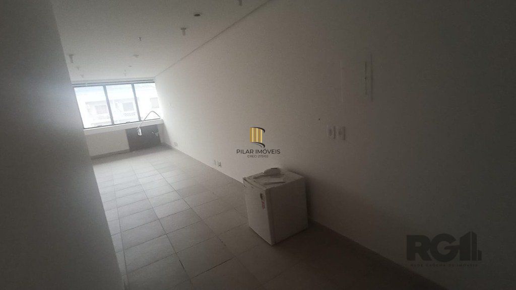 SALA - 41 M² - 1 VAGA -   MENINO DEUS