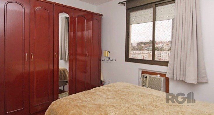 APARTAMENTO - 2 DORM . 1 VAGA - 58,00 m² - MENINO DEUS