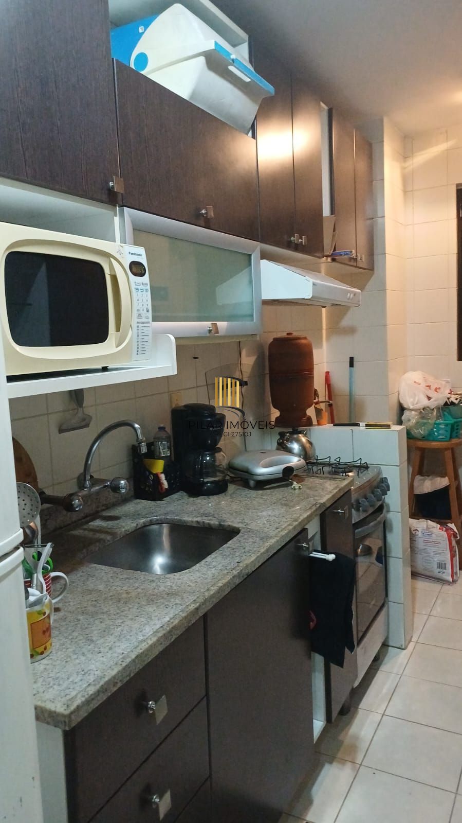 1Suíte, com vaga e churrasqueira