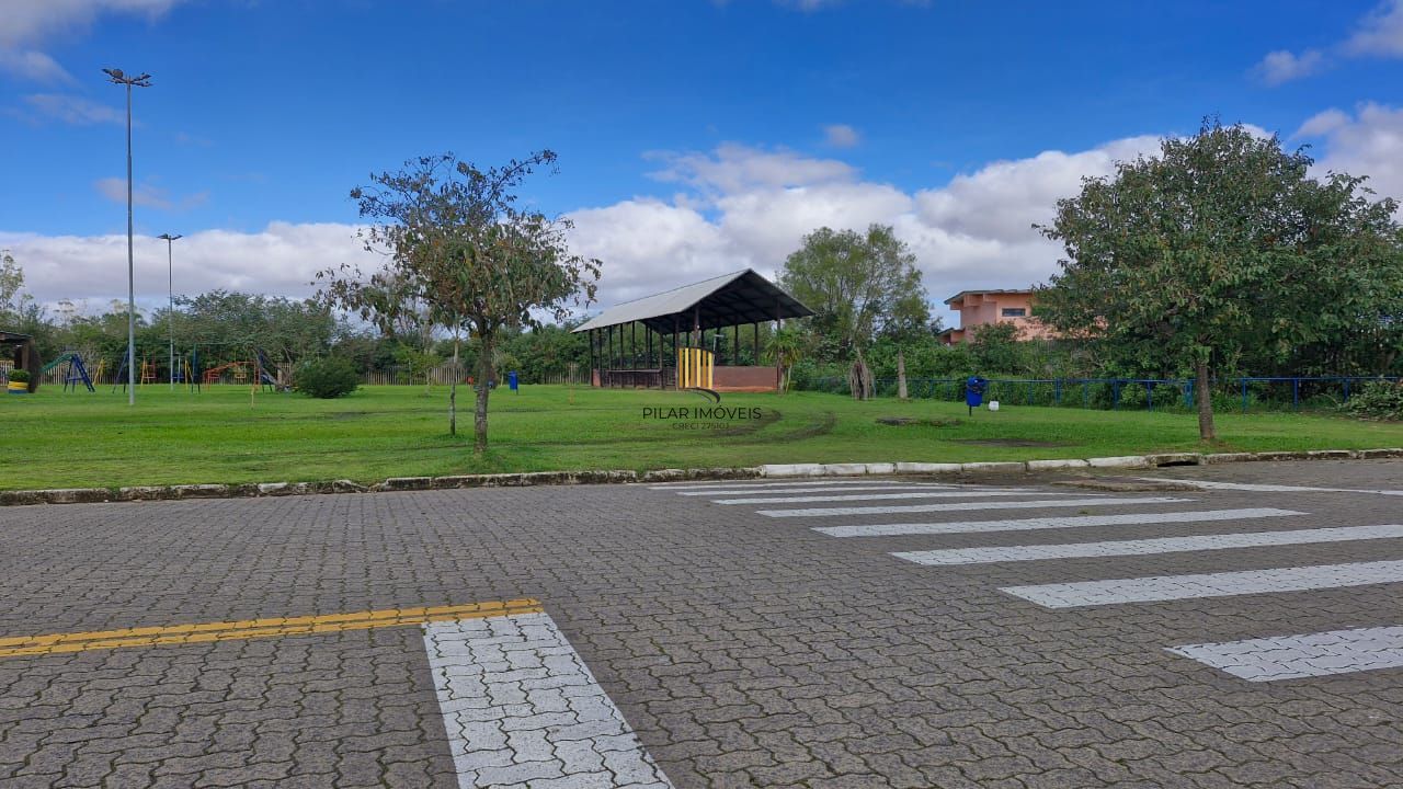 Casa em Condomínio Fechado com 163 m² de área útil, portaria 24 h e todo conforto de morar na hípica