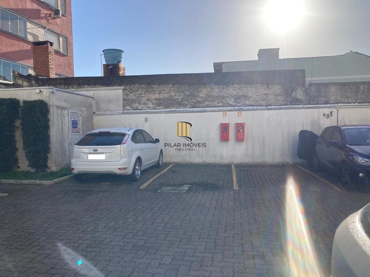 ÓTIMO IMÓVEL, 50 MTS quadrados, 2 DORMITÓRIOS COM VAGA E ELEVADOR