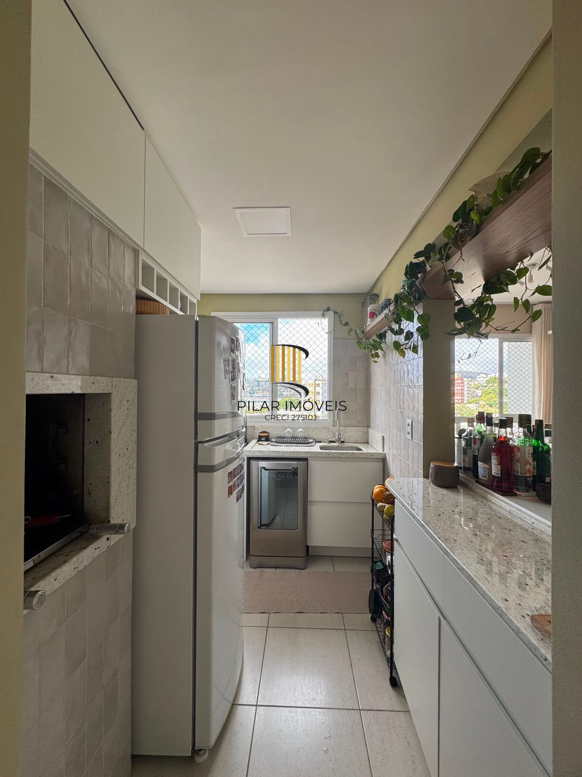 Apartamento 2 dormitórios com vaga no Menino Deus