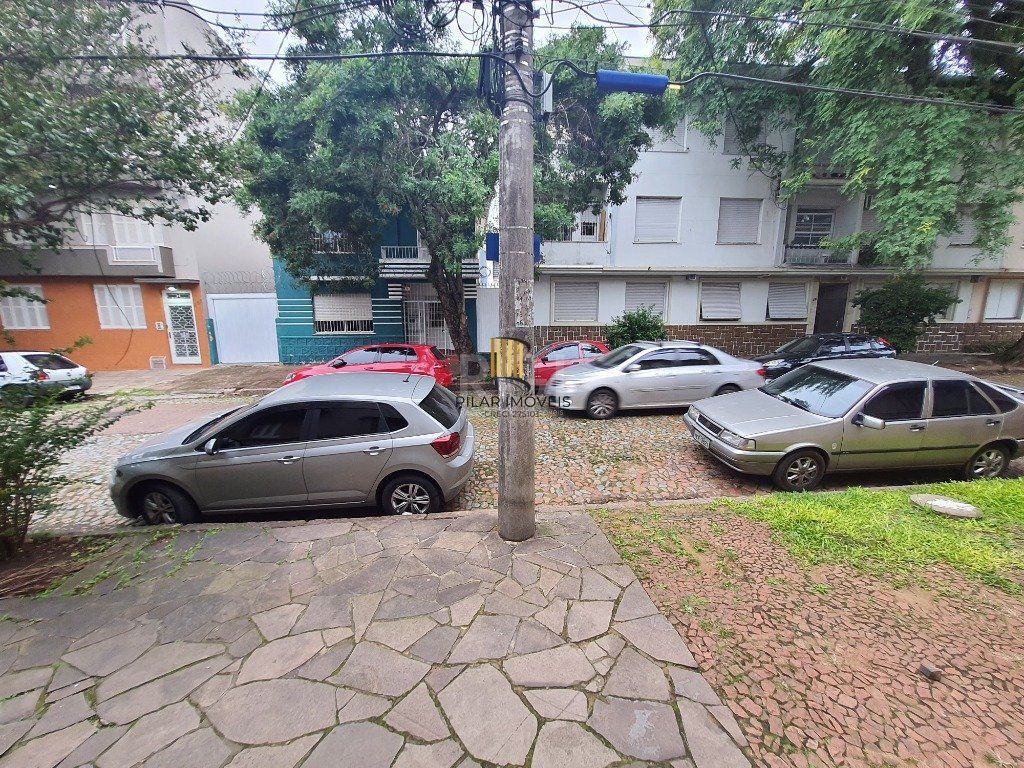 Casa para Venda - 300m², 3 dormitórios, sendo 3 suites, 5 vagas - Santana