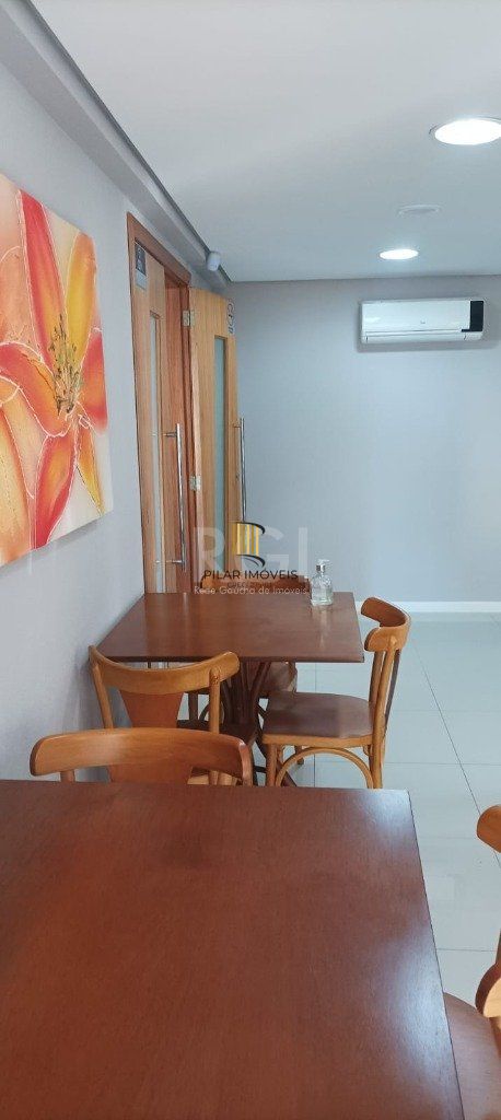 sala - 30,23 m² - Menino Deus