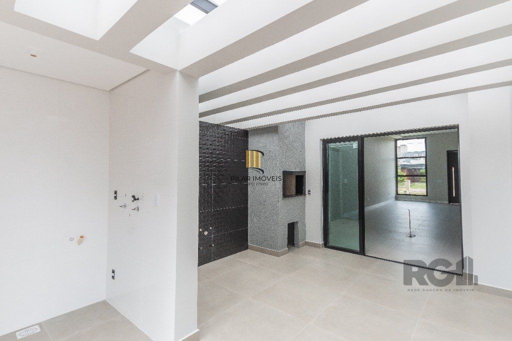 CASA EM CONDOMINIO - 3 dorms.-  3 vagas - 155 m² - GRAVATAÍ