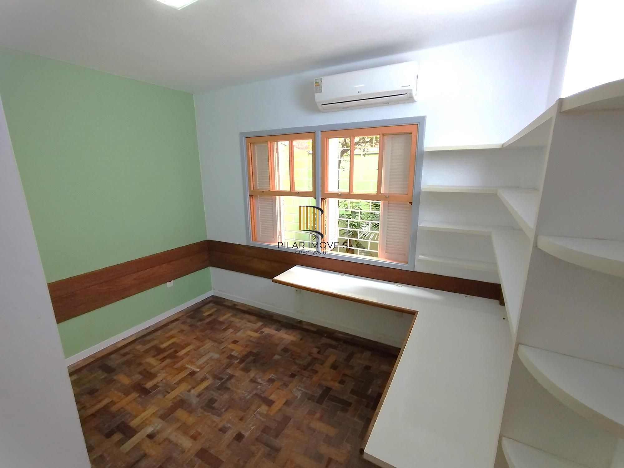 Apartamento Térreo com pátio no menino Deus