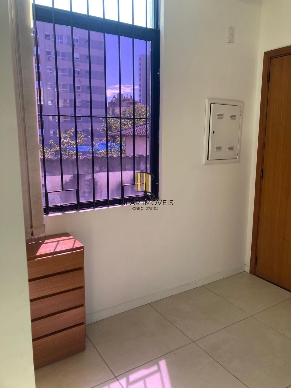 Conjunto de Salas na Rua Érico Veríssimo