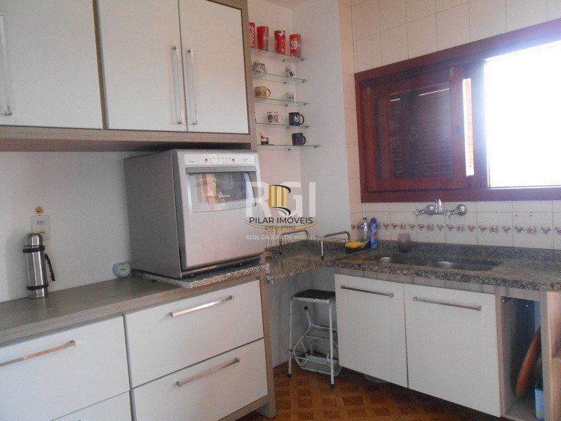 Casa para Venda - 430m², 3 dormitórios, sendo 1 suites, 2 vagas - Vila Nova