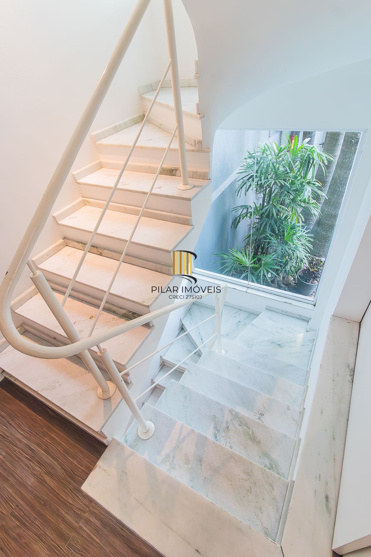 casa 271,84m²em condomínio 3 dormitórios 1 suite 3 vagas