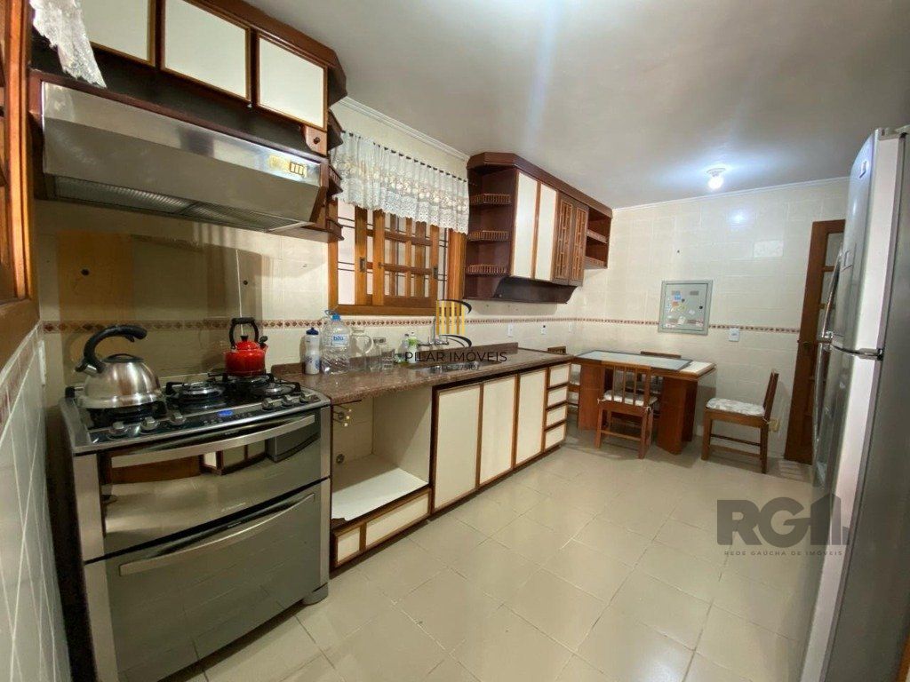 CASA - 4 dorms. -  3 vagas - 254,79 m² - SANTA TEREZA