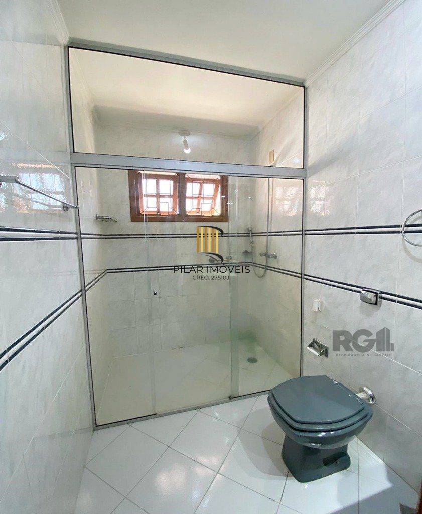 CASA - 4 dorms. -  3 vagas - 254,79 m² - SANTA TEREZA