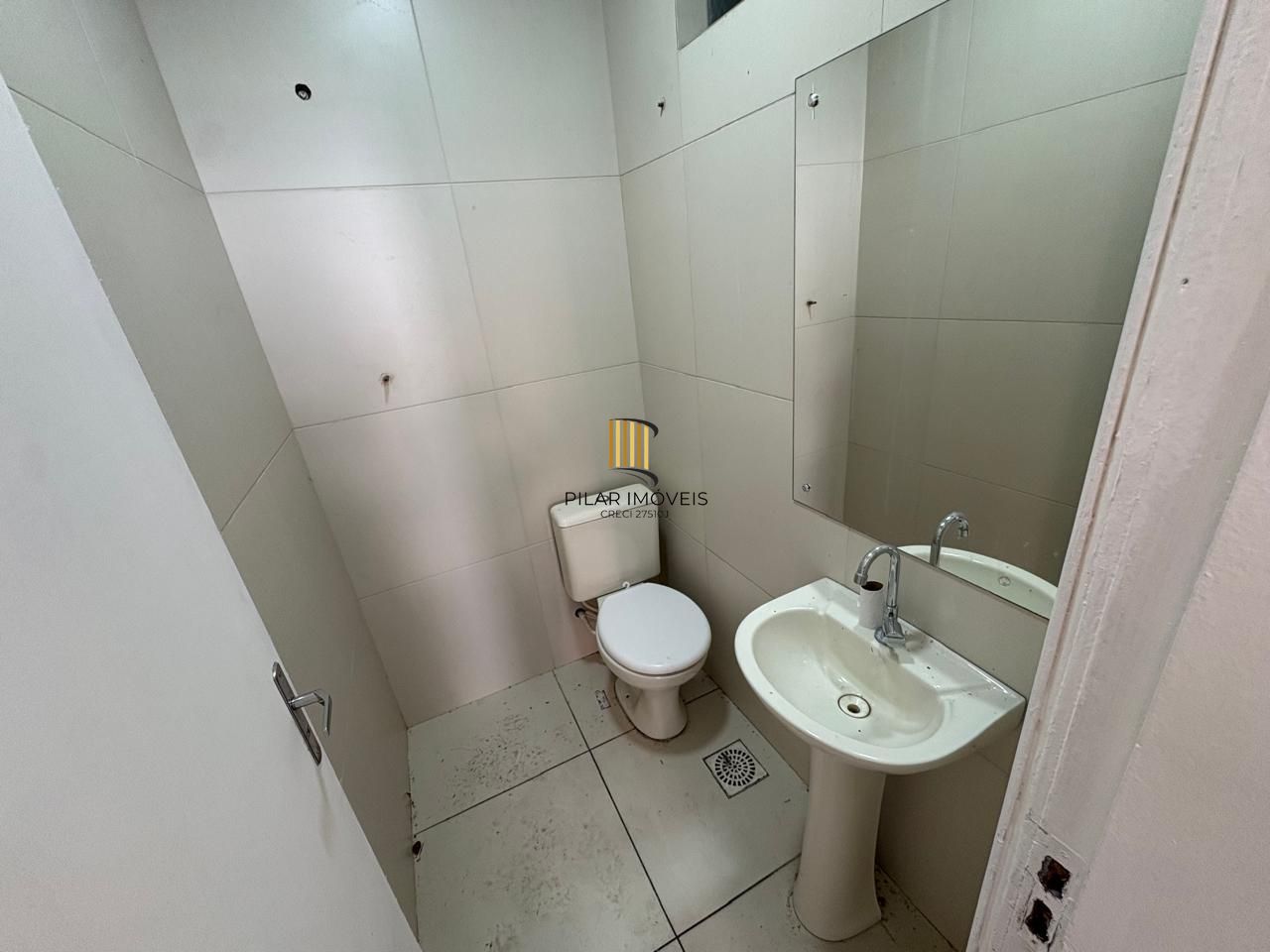 Sala comercial 822,66m² no centro de Porto Alegre
