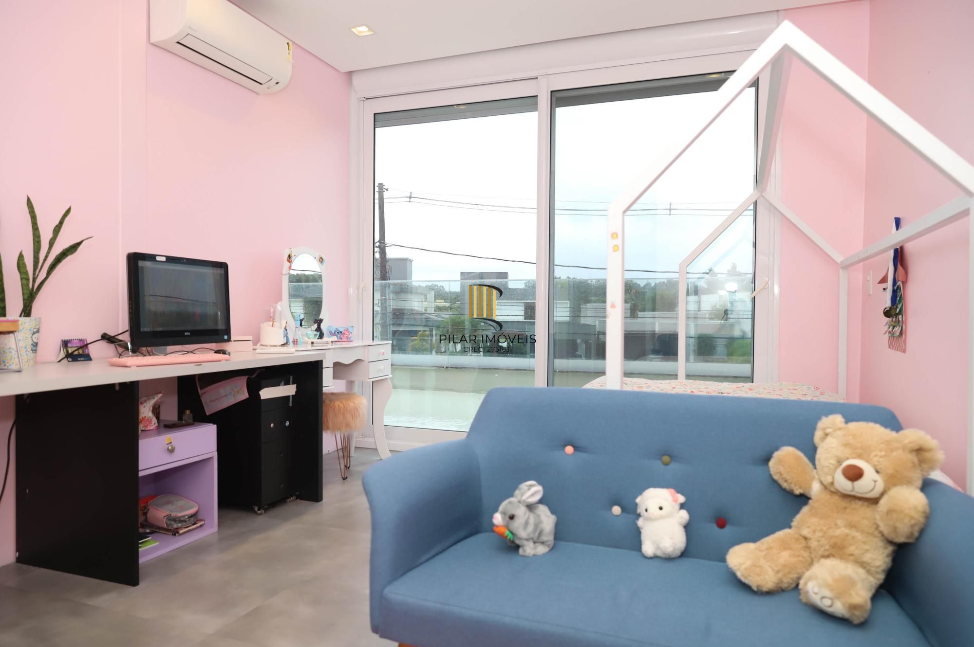 Terraville com 5 suítes