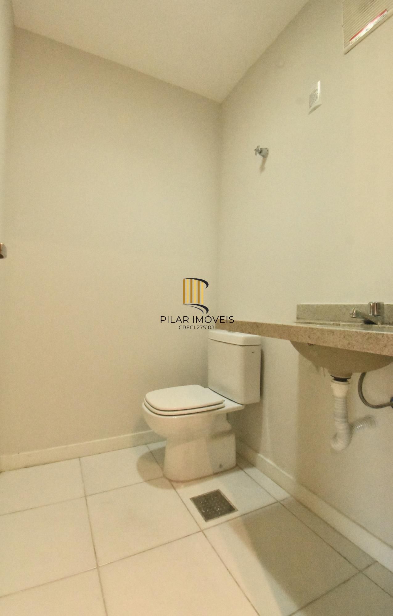 Linda Sala Comercial no Condomínio Getúlio Vargas  Prime Ofices