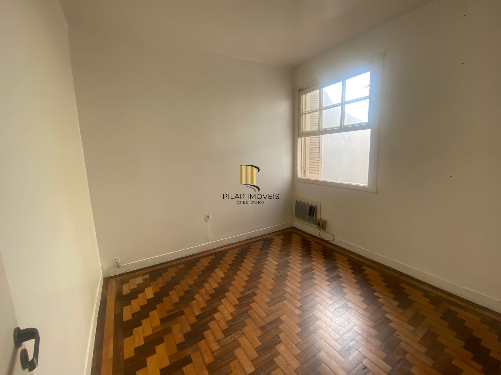 Apartamento 3 dormitórios 2 banheiros e sacada Menino Deus