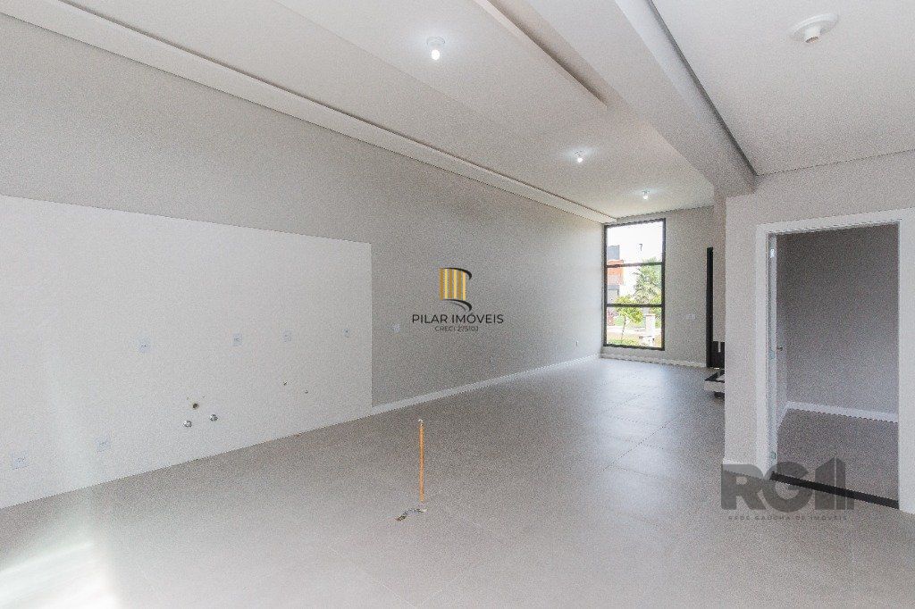CASA EM CONDOMINIO - 3 dorms.-  3 vagas - 155 m² - GRAVATAÍ