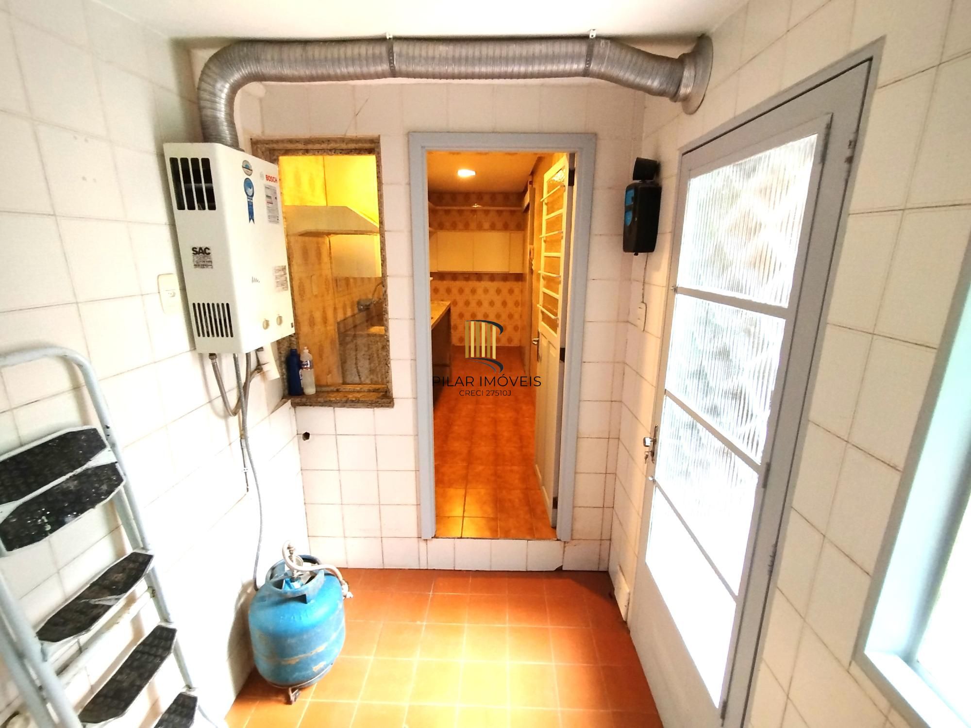 Apartamento Térreo com pátio no menino Deus