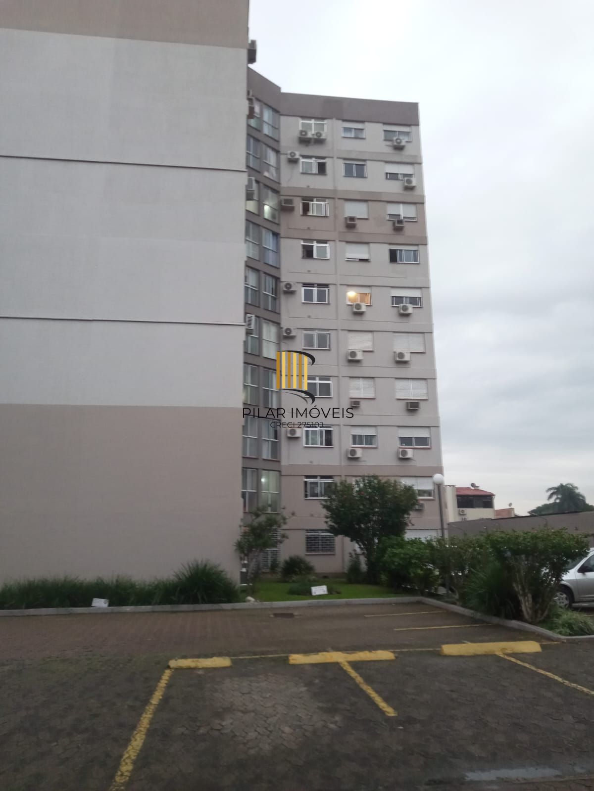 Apartamento três dormitórios, vaga rotativa Bairro Cristal