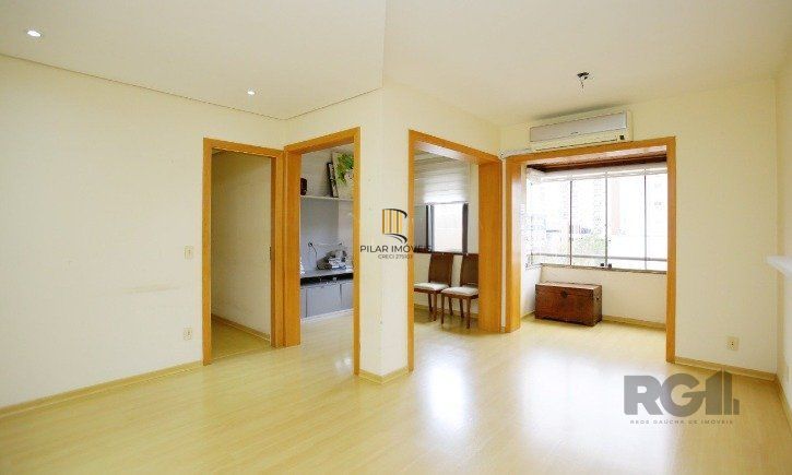 APARTAMENTO - 3 dorms. - 1 vaga - 83,00 m² - MENINO DEUS