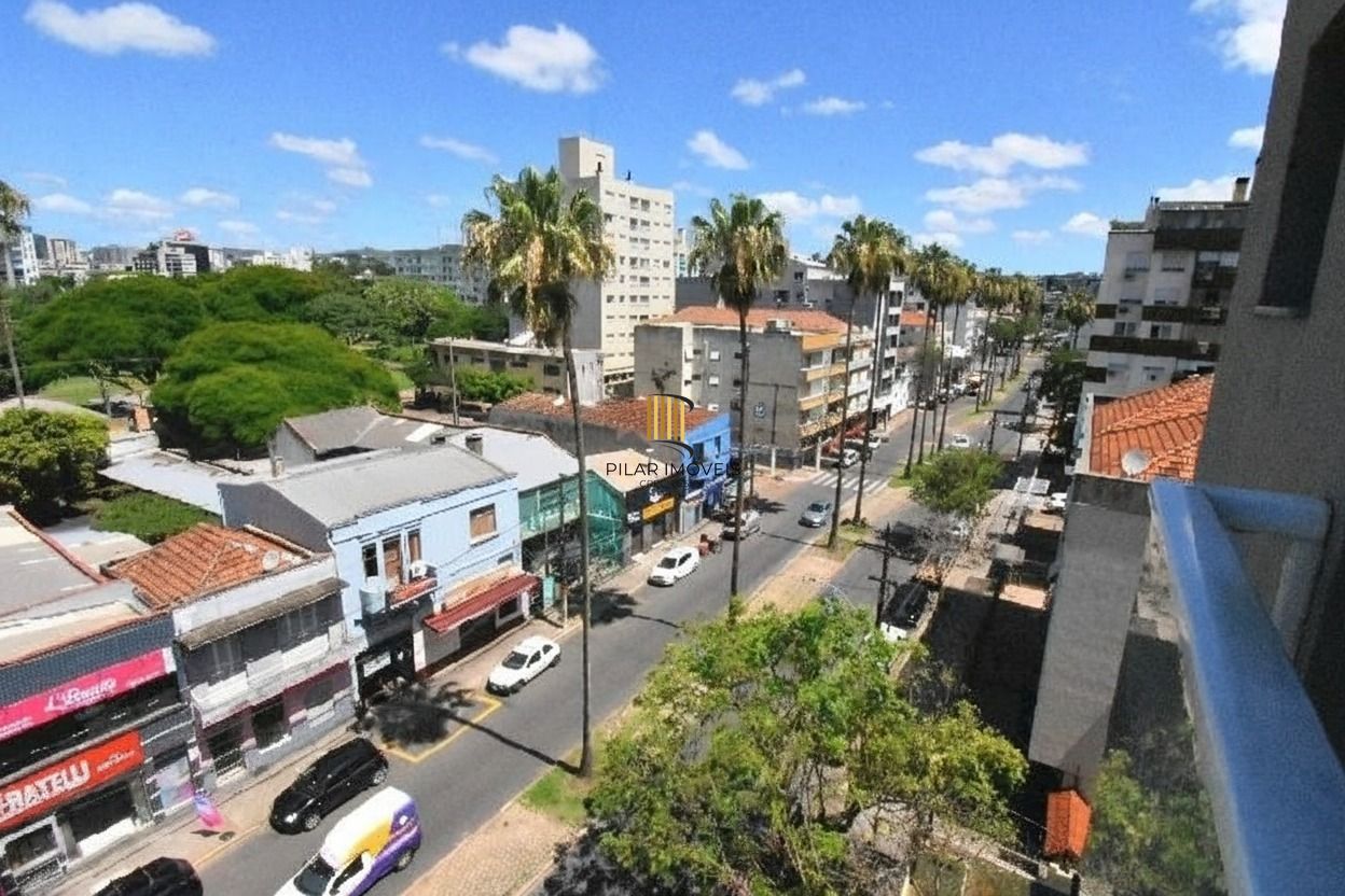 APARTAMENTO 2 DORMITÓRIOS COM 1 VAGA E SACADA COM CHURRASQUEIRA