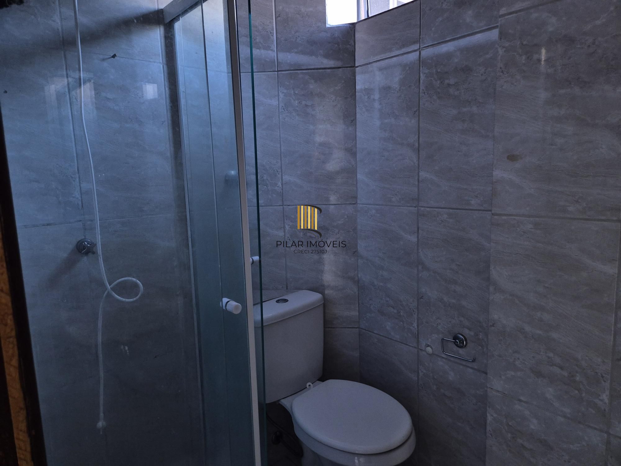 Imóvel desocupado, próximo ao gasômetro