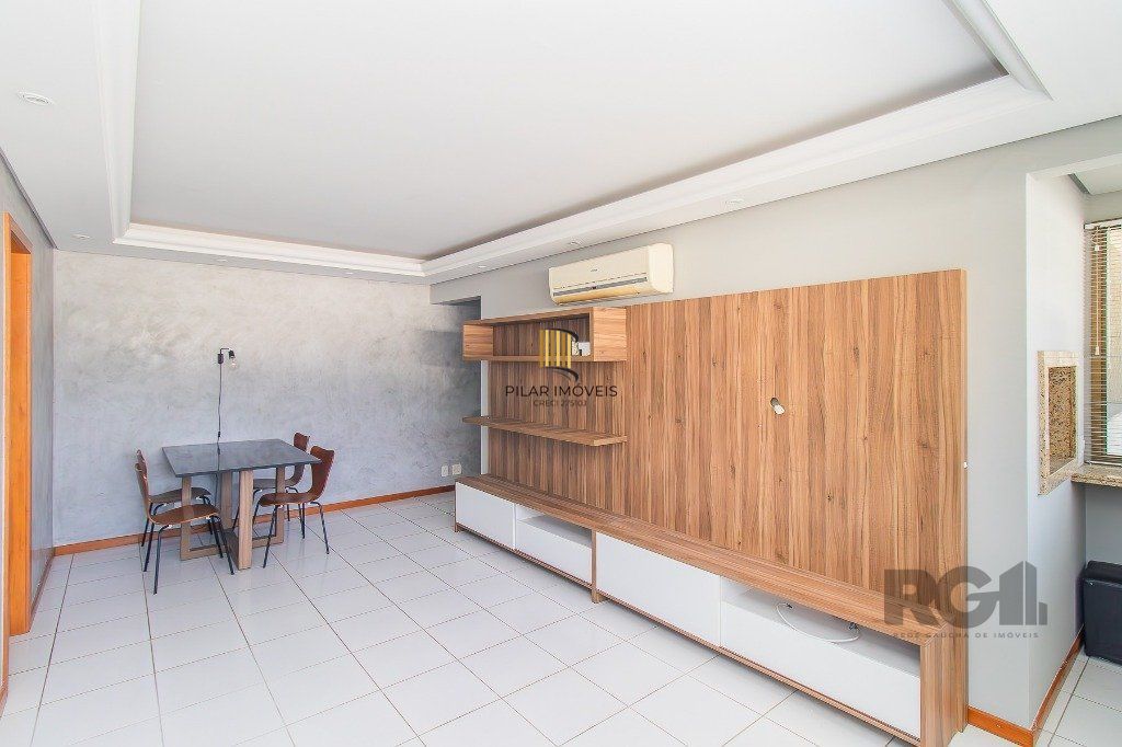 Apartamento 2 dormitórios, com suíte e churrasqueira
