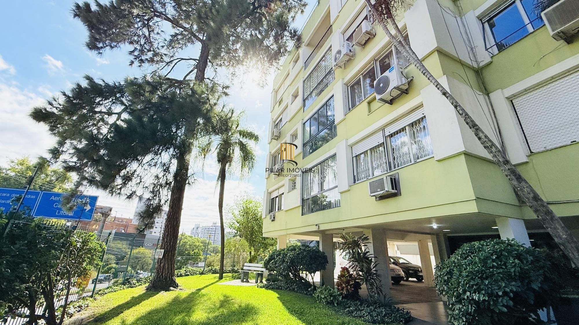 Apartamento com 3 quartos, 1 suíte,  à venda na Avenida Doutor Nilo Peçanha, 1121, Três Figueiras, Porto Alegre