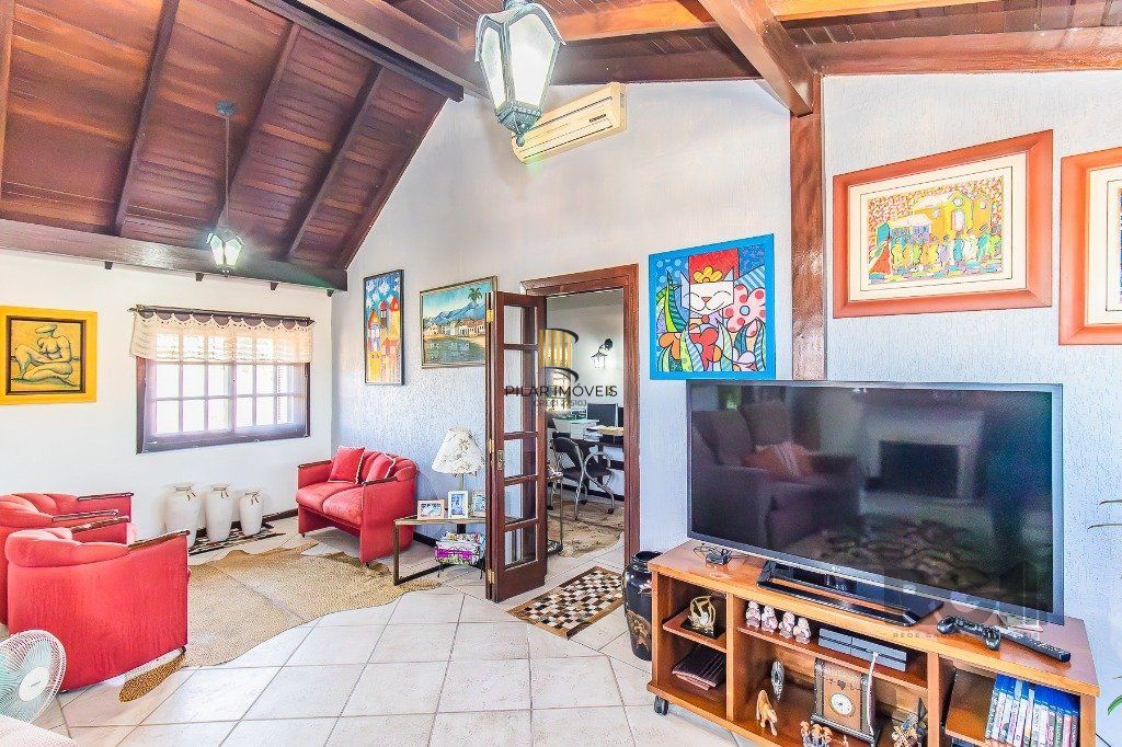 Venha morar num lugar tranquilo da zona sul, casa de 334m²