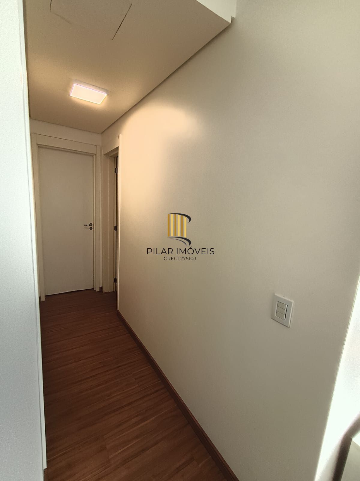 Apartamento 2 dormitórios 1 suíte e 1 vaga